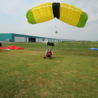 Tandem jump - 48